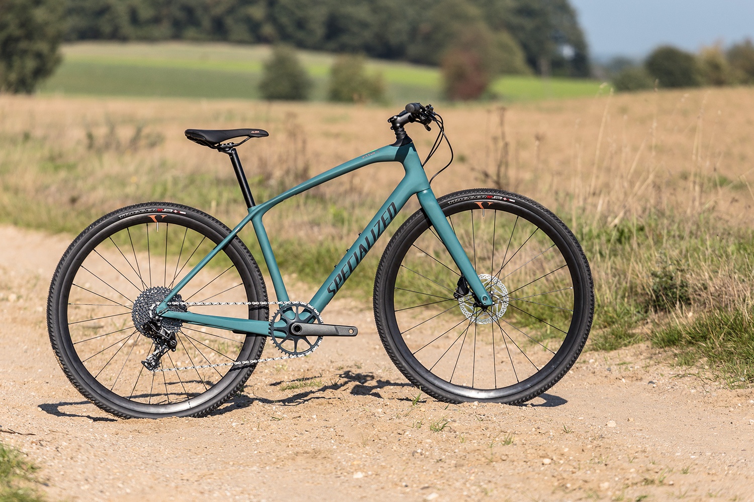 specialized women's sirrus expert carbon