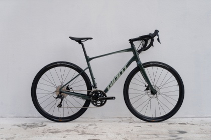 Велосипед гравийный Giant Revolt 2 (2021) / Зеленый