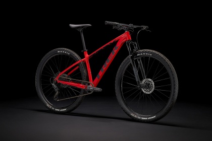 Велосипед горный Trek Marlin 8 (2022) / Красный