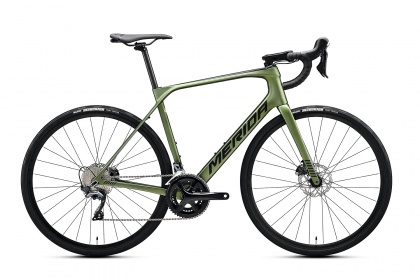 Велосипед шоссейный Merida Scultura Endurance 5000 (2022) / Зеленый