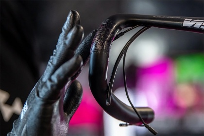 Монтажная паста Muc-Off Carbon Gripper, 75 мл